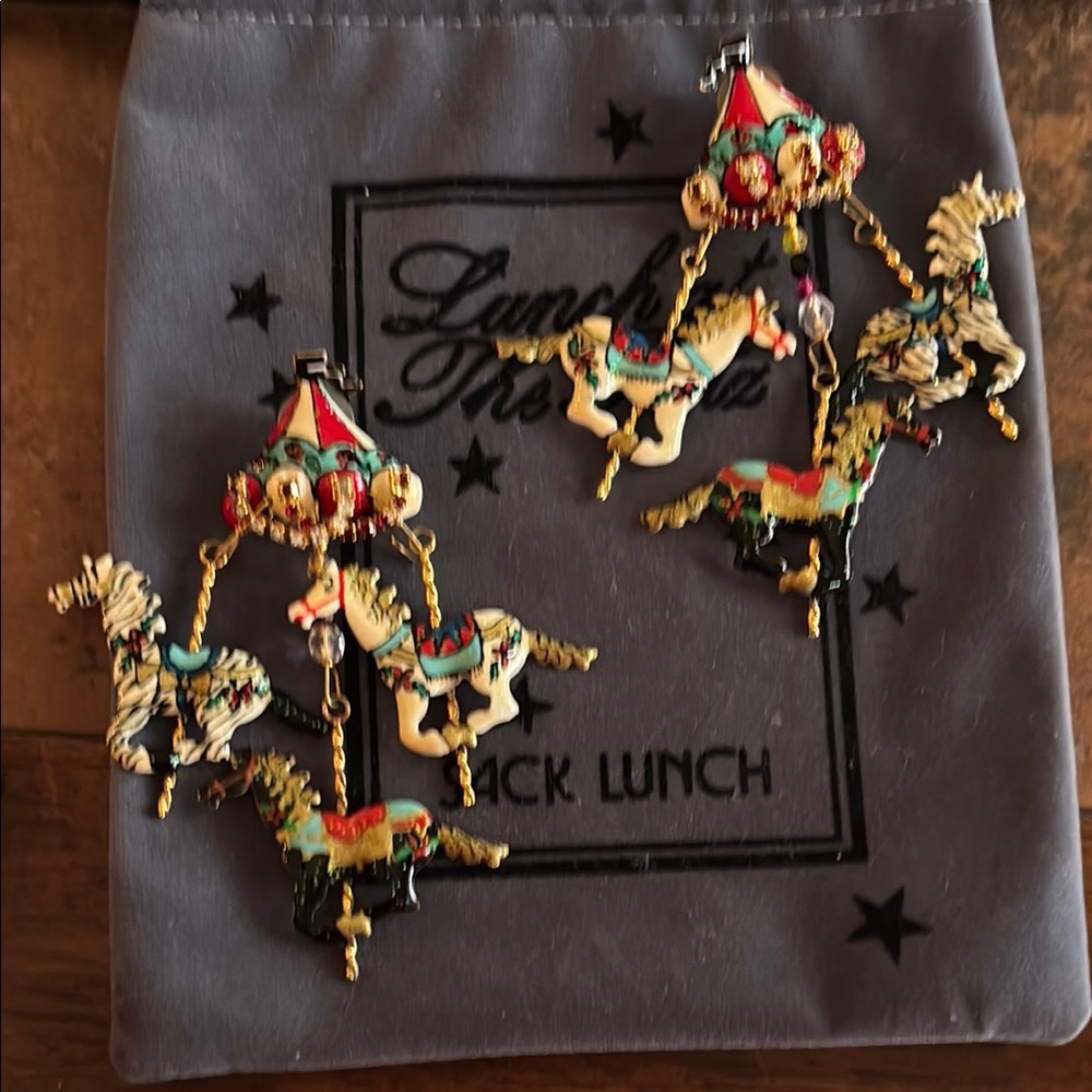 Lunch At The Ritz CAROUSEL HORSES post Earrings - Picture 3 of 12